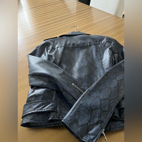 Calvin Klein Jeans Faux Leather Python Print Women's Moto Jacket NWT Indigo - Picture 5 of 8